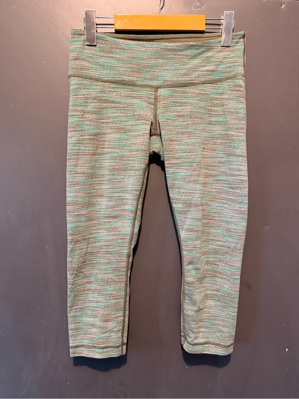 Lululemon WunderUnder Capris